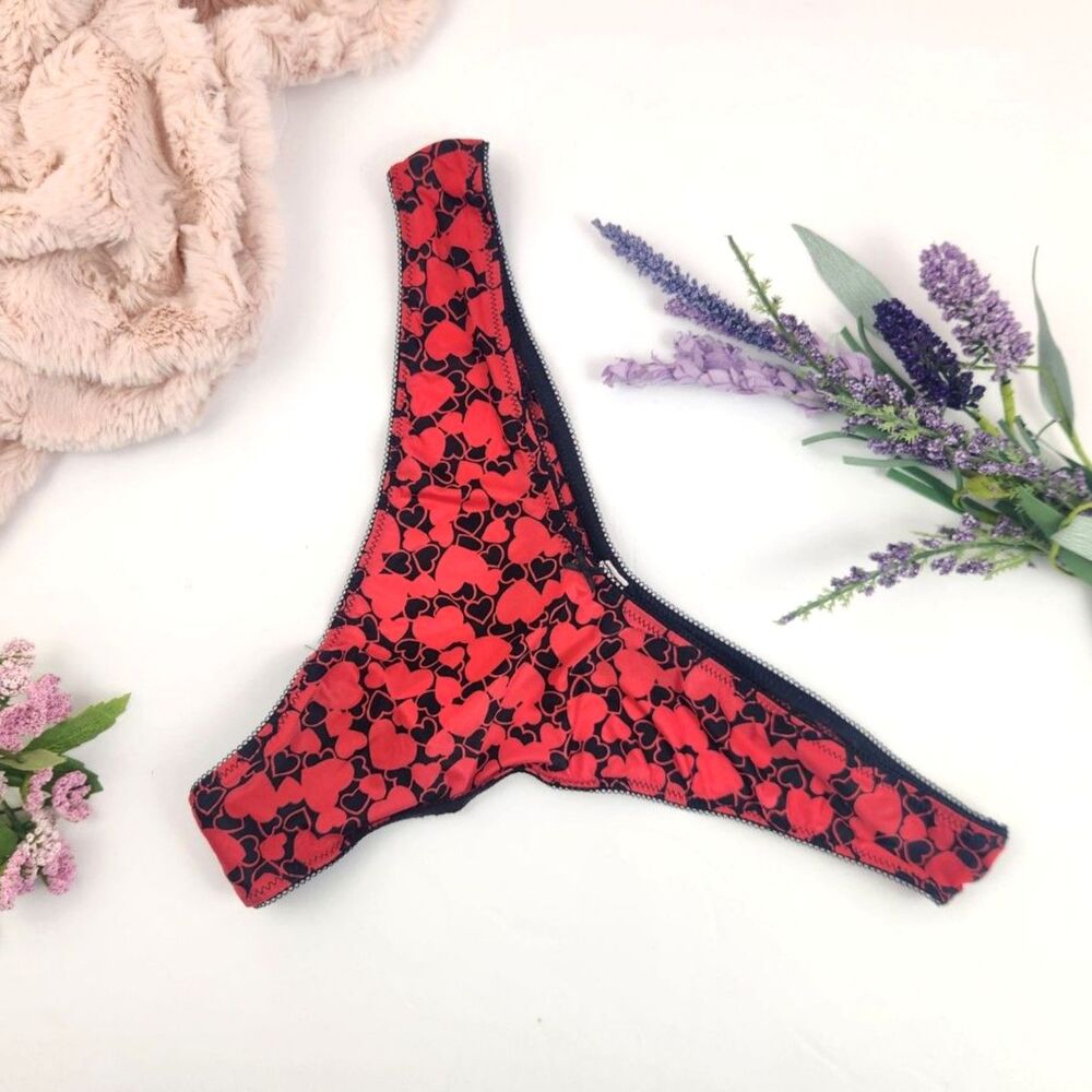 LARGE Victoria's Secret Red Hearts Thong
